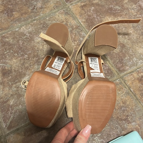 ASOS Platform - Picture 3 of 3